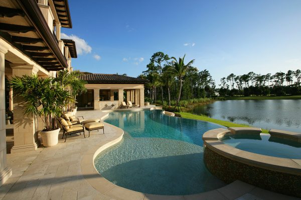 Disappearing Edge Pool Disappearing Edge Pool