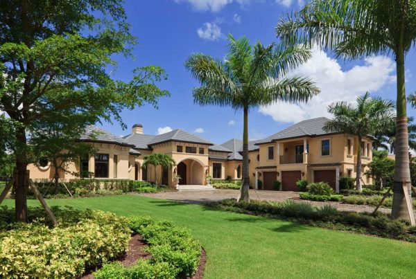 Golf-Estate-in-Bay-Colony