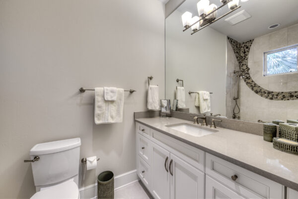 Bath2 26470 Rookery Lake Dr-18