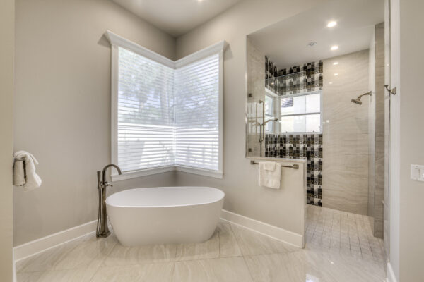 Masterbath 26470 Rookery Lake Dr-13