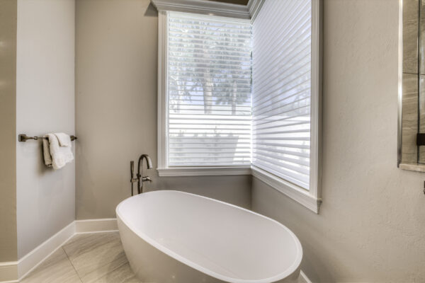 Masterbath 26470 Rookery Lake Dr-16