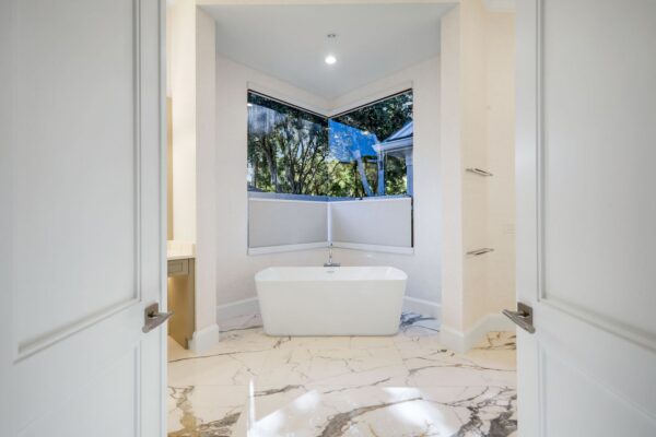 4020 Arrowwood Ct, Bonita Springs, FL 34134 (35)